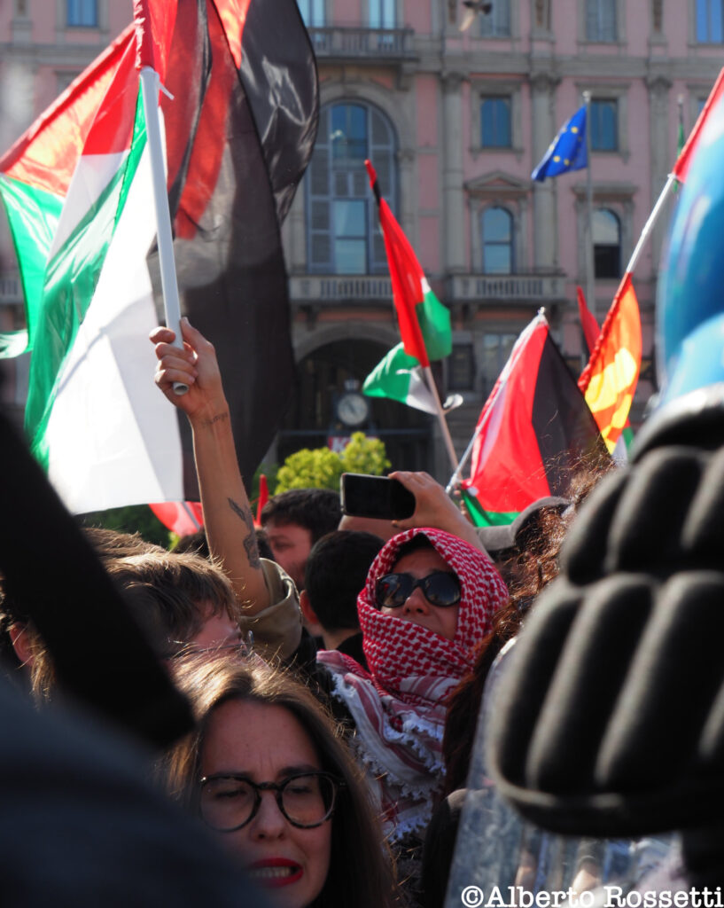 Piazza del Duomo: manifestanti